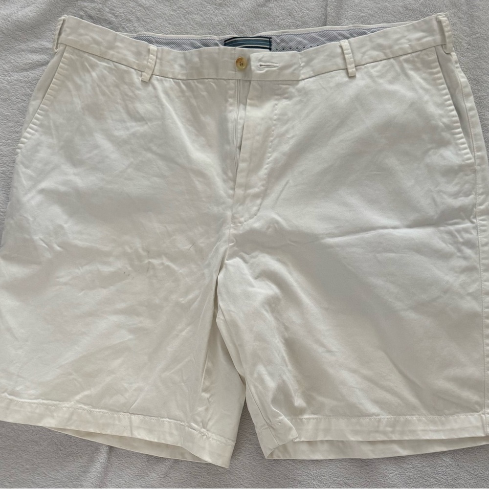 Peter Millar White Flat Front Shorts